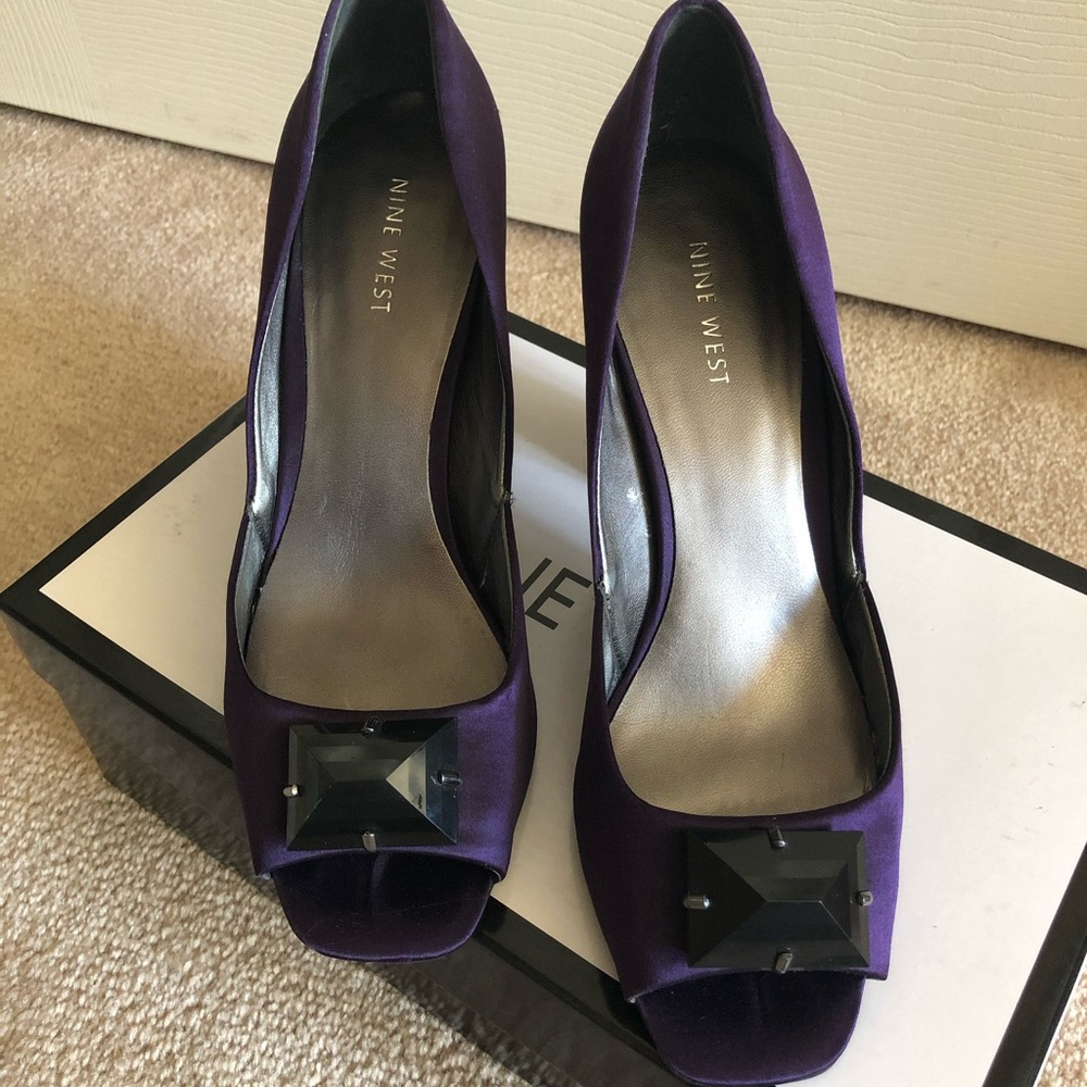 Nine West Menlo Heels - Picture 3 of 6